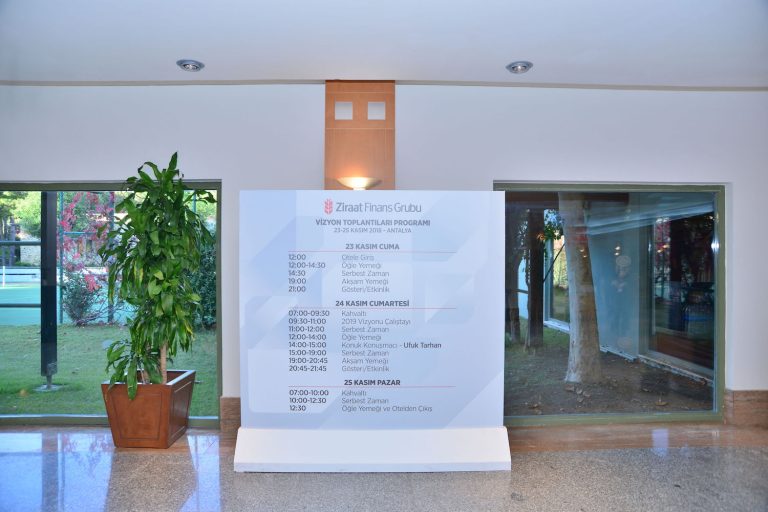 Sahne-Dekor-Uygulamaları