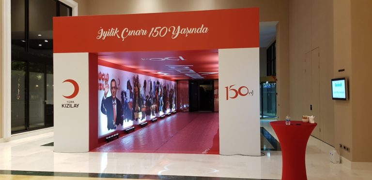 Sahne-Dekor-Uygulamaları