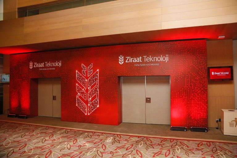 Sahne-Dekor-Uygulamları